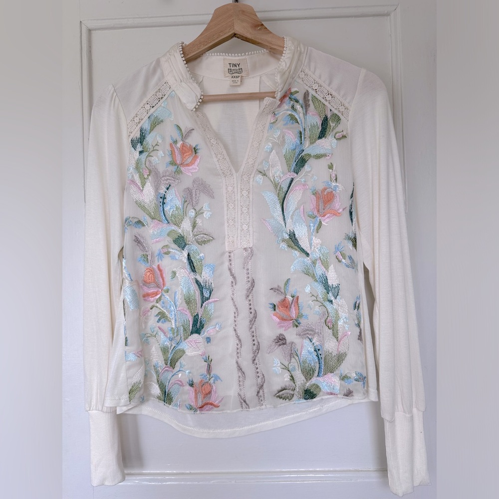 NWOT Tiny by Anthropologie Hartford embroidered blouse - Picture 2 of 8
